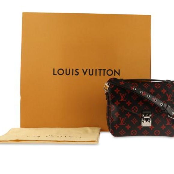 SOLD Louis Vuitton Pochette Red Metis Bag - Picture 4 of 8